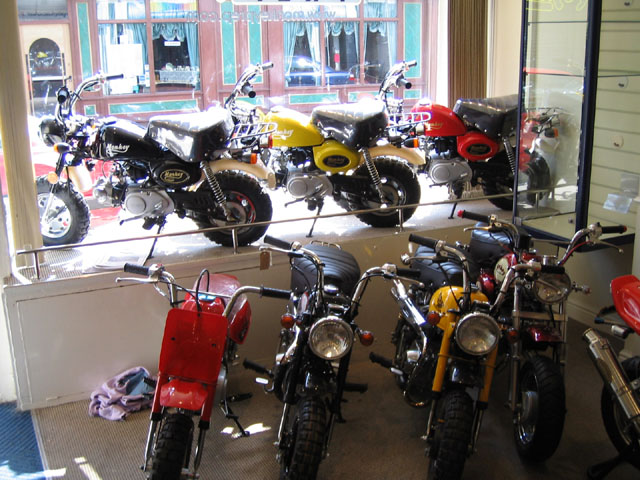 Monkeybike shop in England
