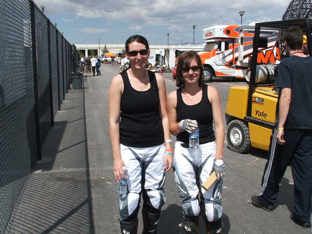 More talented female riders! Good luck girls!
