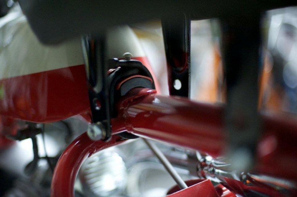 1968 Honda Z50 K0 "Slant Guard"  -  you can see the "Back Bone Frame"
